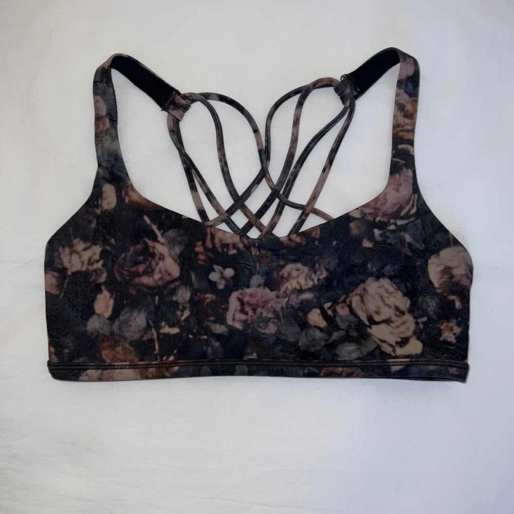 Lululemon Free to Be Wild Bra